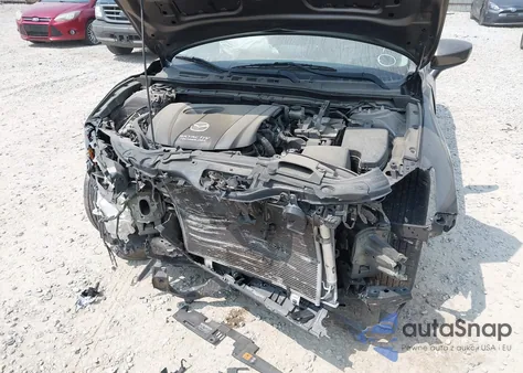 2015 Mazda Mazda3 I Touring из США, поврежденный, VIN 3MZBM1L77FM214210